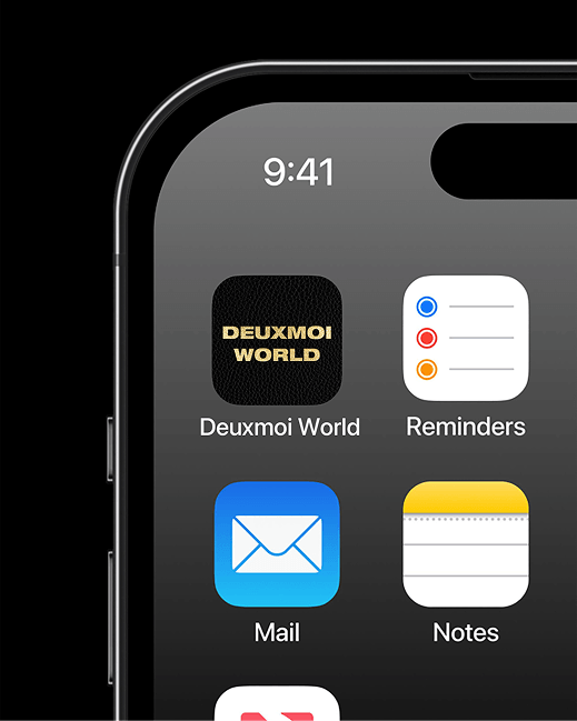 Deuxmoi World app icon on an iPhone home screen